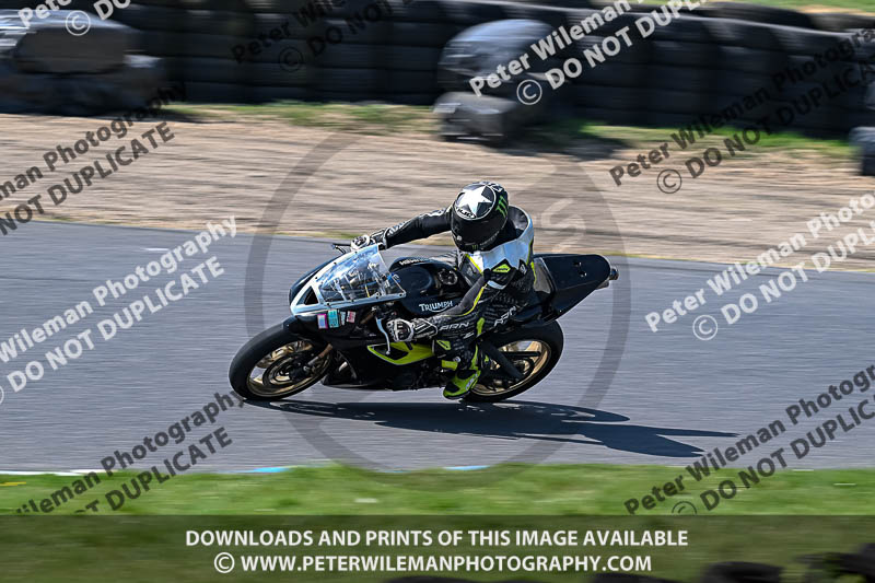 enduro digital images;event digital images;eventdigitalimages;lydden hill;lydden no limits trackday;lydden photographs;lydden trackday photographs;no limits trackdays;peter wileman photography;racing digital images;trackday digital images;trackday photos